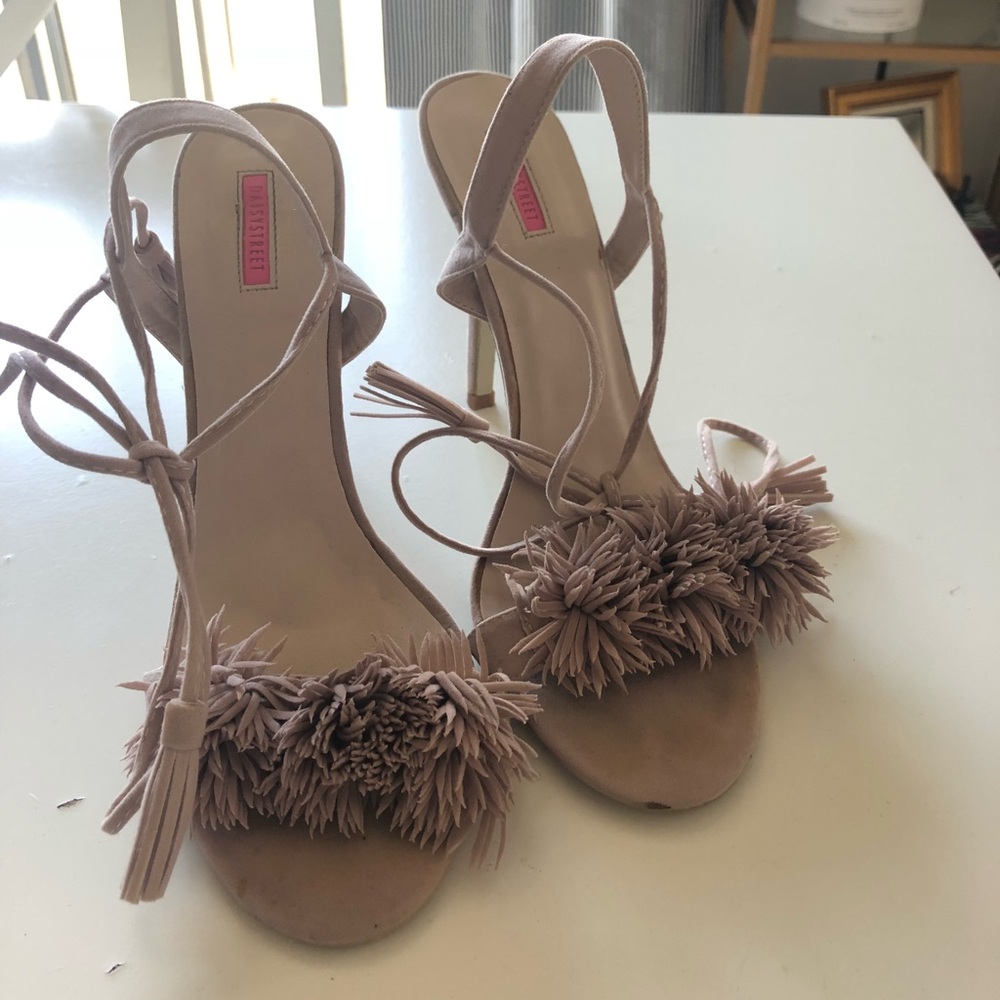 Tassel / Fringe heel sandals